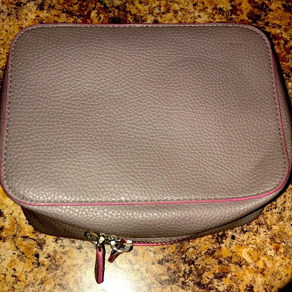 Makeup Organizer - image 1